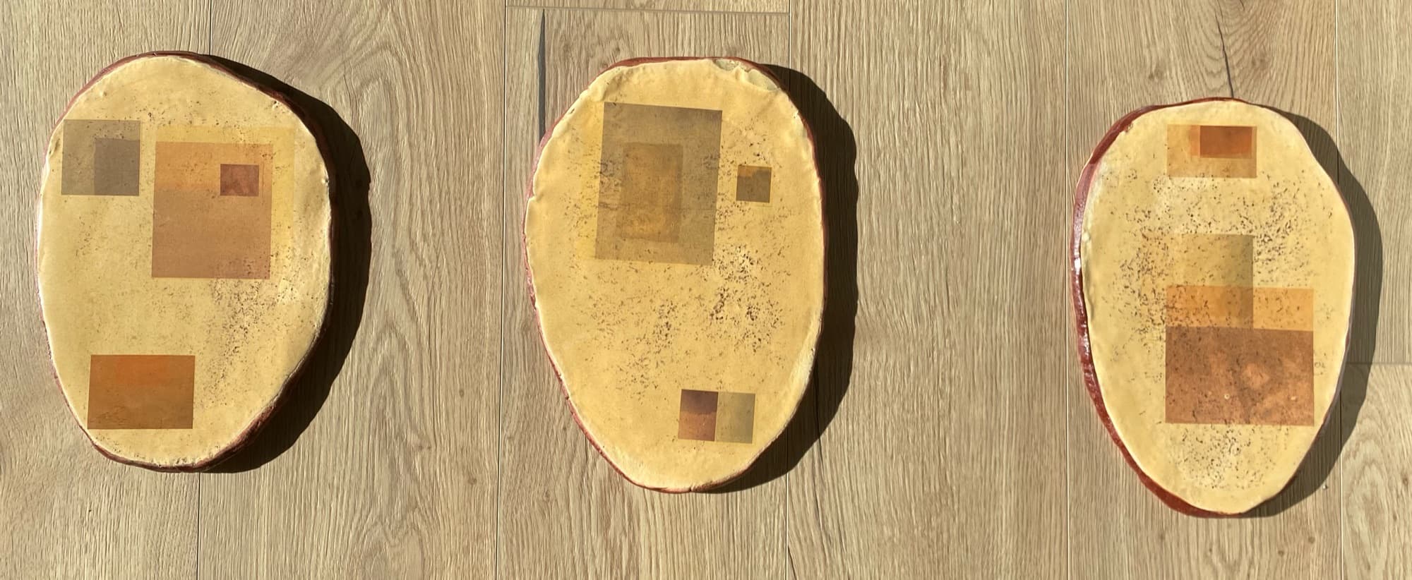 Drawings on ceramic